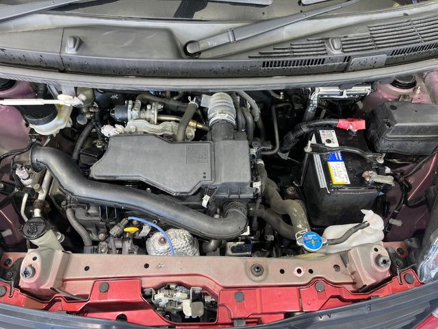 親切・丁寧な専門メカニックスタッフが応対!・車検・点検整備・事故等の修理などアフターサービスも安心。お車のカスタマイズもネクステージのサービススタッフまでご相談ください!