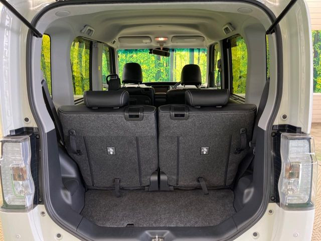 『車を購入した後の車検やメンテナンス、キズを直す板金、事故受付まで承ります。愛車についてのご相談はすべて当店にお任せください。』