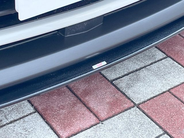 �ySTI�G�A���p�b�P�[�W�z�t�����g�E�T�C�h�E���A��STI�̃G�A���œ���B�O�ς̃X�|�[�e�B�[�����ۗ������Ă���邾���łȂ��A�������s���̋�̓o�����X���œK�����Ă���܂��B