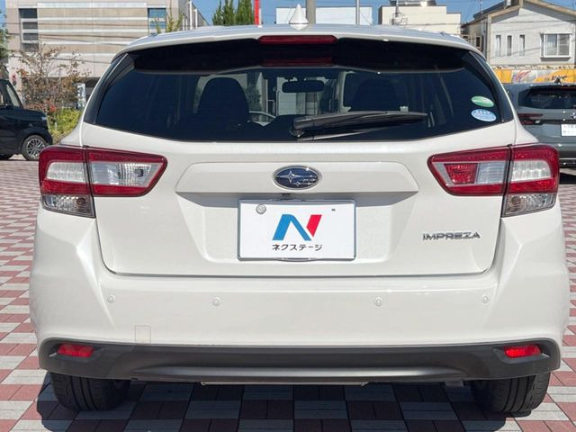 安心の最長10年・走行無制限保証(有償)をご用意。保証内容も充実はもちろん、無料点検&オイル交換や、年中無休の全国・24時間ロードサービスも付帯されておりますのでご安心下さい。