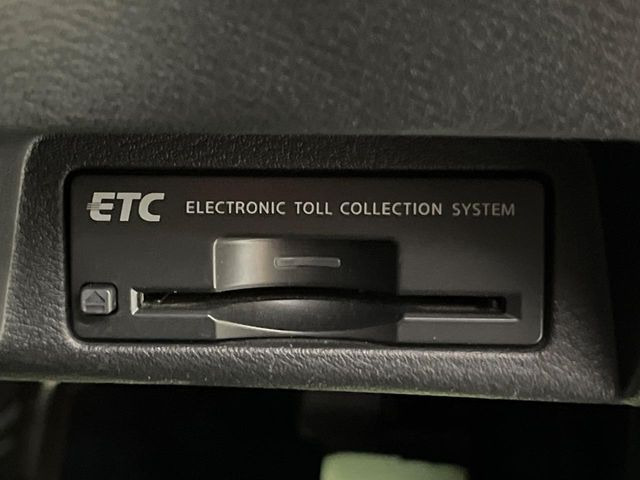 【ETC】高速道路の料金所をストレスなく通過!話題のスポットやサービスエリアに多い「スマートIC」利用時は必須のアイテムです。当店でセットアップを実施、ご納車当日からすぐにご利用いただけます!