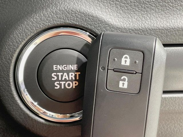 �y�L�[���X�X�^�[�g�V�X�e���z�J�o����|�P�b�g�ɓ��ꂽ�܂܂ł��h�A�̎{���E�������\�ȃX�}�[�g�L�[�𑕔��B�G���W���̃I���E�I�t�����J�M�����o���K�v����������Ƃ��Ă��֗��ł���