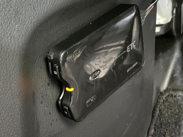 【ETC】高速道路の料金所をストレスなく通過!話題のスポットやサービスエリアに多い「スマートIC」利用時は必須のアイテムです。当店でセットアップを実施、ご納車当日からすぐにご利用いただけます!