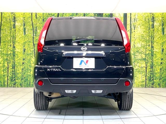 安心の最長10年・走行無制限保証(有償)をご用意。保証内容も充実はもちろん、無料点検&オイル交換や、年中無休の全国・24時間ロードサービスも付帯されておりますのでご安心下さい。