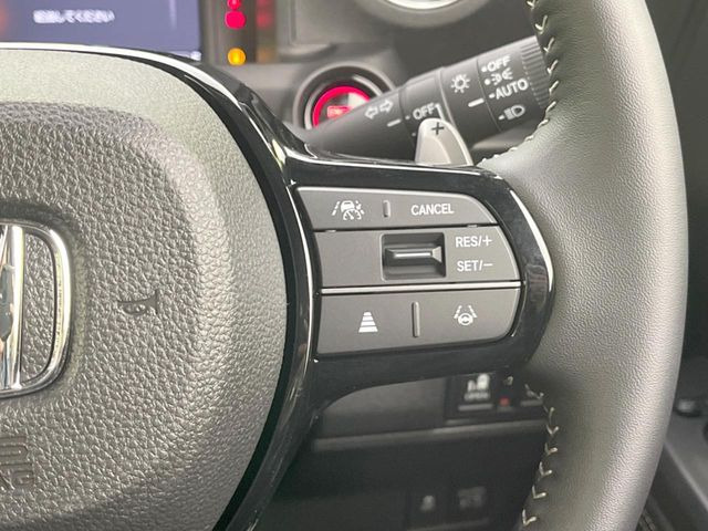 �y�A�_�v�e�B�u�N���[�Y�R���g���[���z�������H�ł̒��������s���y��!!�����ő��x��ۂN���[�Y�R���g���[�����A�Փˌy���V�X�e���ƘA�g���A�O���̎ԗ������m���ĎԊԂ�ۂ悤�ɑ��x���߂��Ă���܂�!!