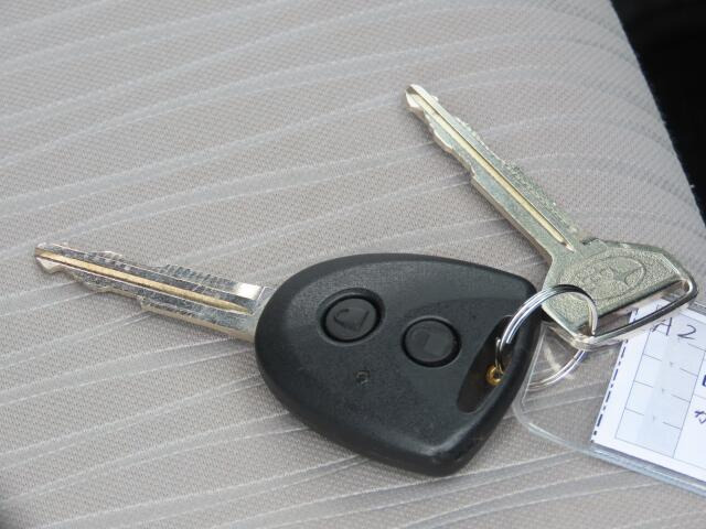 �L�[���X�L�[�G���g���[�ŎԊO����h�A�̊J���y�`���ł��l