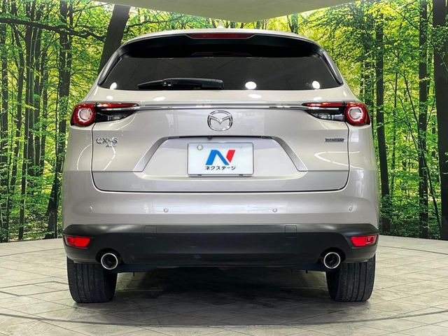 安心の最長10年・走行無制限保証(有償)をご用意。保証内容も充実はもちろん、無料点検&オイル交換や、年中無休の全国・24時間ロードサービスも付帯されておりますのでご安心下さい。