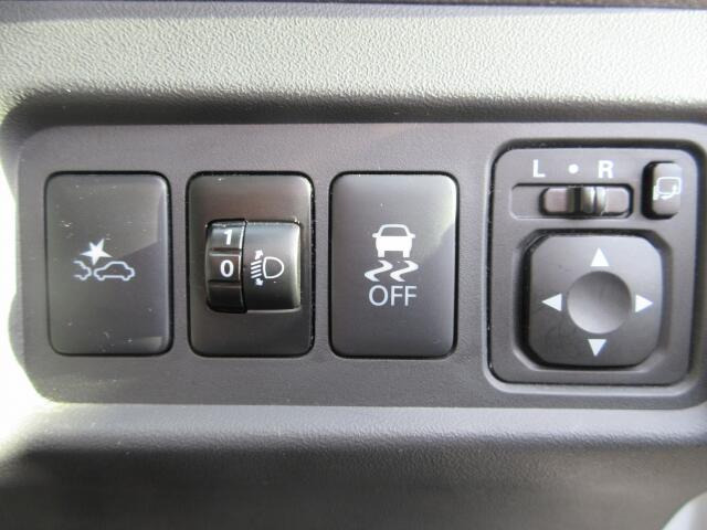 �e��X�C�b�`�t���ł��B�b���e-Assist���ځB���S�^�]�̋��������ł���(�~�c�r�V)