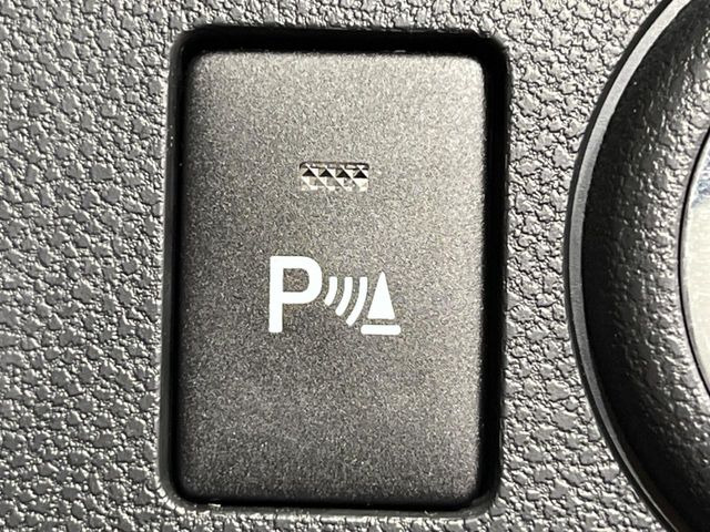 【コーナーセンサー】バンパーに付いたセンサーが障害物を検知!一定の距離に近づくとアラートで教えてくれます♪狭い駐車スペースや車庫入れ時も安心ですね☆