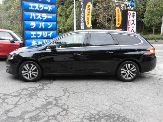 当社は「品質とプライシング」を徹底的にこだわり、現在相場価格のお車を適正な価格で販売しております。また走行距離より、車のコンディションを重視しており、全車必ず当社の仕入れ担当が目で見て買っております。