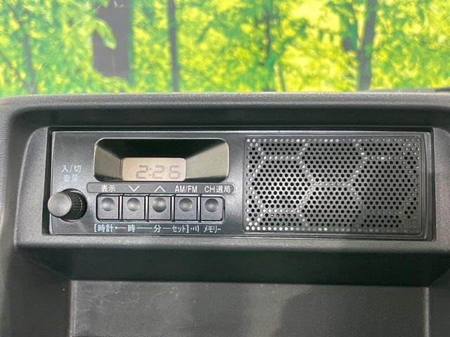 お好きな音楽を車内でお楽しみいただけます♪スピーカー交換・ウーハー追加などの音質向上や、最新ナビ・後席モニター等の取り付けも是非ご相談ください!