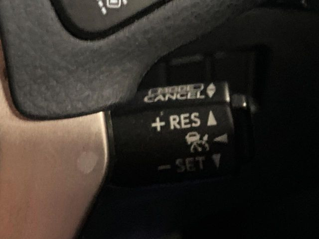 �y���[�_�[�N���[�Y�R���g���[���z�������H�ł̒��������s���y��!!�����ő��x��ۂN���[�Y�R���g���[�����A�Փˌy���V�X�e���ƘA�g���A�O���̎ԗ������m���ĎԊԂ�ۂ悤�ɑ��x���߂��Ă���܂�!!