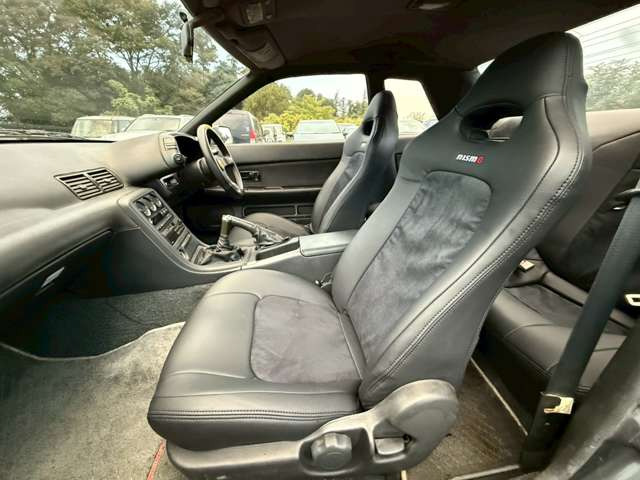 気になるお車がありましたら右の電話番号から直接お店にお問い合わせください。支払方法から車両情報、状態までなんでもご説明させて頂きます。スタッフ一同ご連絡お待ちしております。