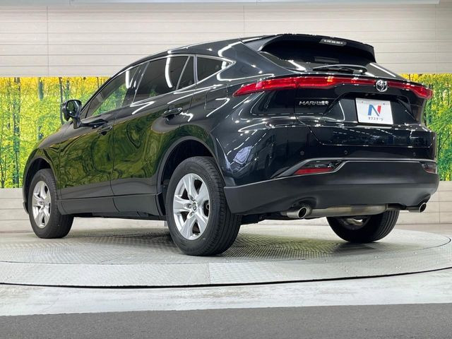 皆さまに安心してお乗りいただきたいから、当店では法定点検整備を無料で実施。(※登録済未使用車など一部対象外がございます。)