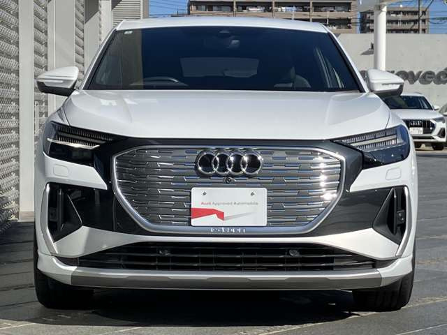 Q4スポーツバックe-tron40 Sライン