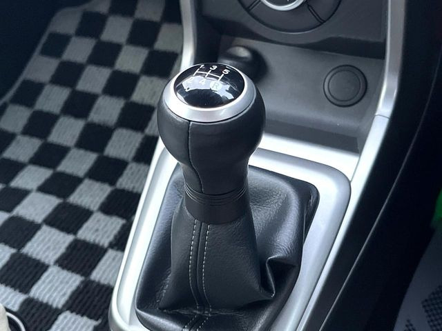 【フロア6速MT】走りの6速MT!!スポーティーな走行をお楽しみいただけます♪