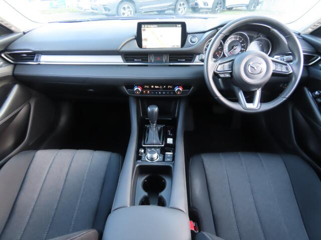 ���O���̐��|�E�K���X�n�{�f�B�R�[�e�B���O��CAR�N���[�j���O���Ǝ҂��{�H�������܂��̂ő�ϐ����B�I���b�N�X�����Ԃł݂͂Ȃ��܂ɉ��K�ȃh���C�u�����񑩁B