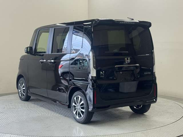 �l�C�̎Ԏ킪�����낢!�e���[�J�[ �ŐV�l�C�Ԃ����C���i�b�v!���ĐG���đI�ׂ�W����ł�!