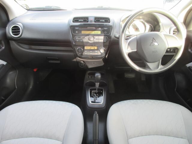 ���O���̐��|�E�K���X�n�{�f�B�R�[�e�B���O��CAR�N���[�j���O���Ǝ҂��{�H�������܂��̂ő�ϐ����B�I���b�N�X�����Ԃł݂͂Ȃ��܂ɉ��K�ȃh���C�u�����񑩁B