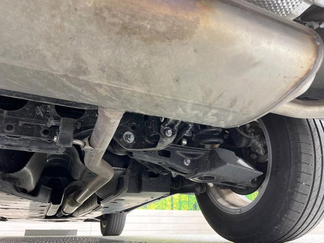 安心の最長10年・走行無制限保証(有償)をご用意。保証内容も充実はもちろん、無料点検&オイル交換や、年中無休の全国・24時間ロードサービスも付帯されておりますのでご安心下さい。