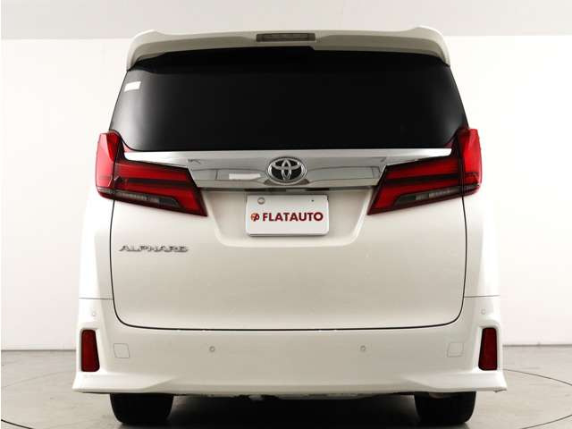 前後ドライブレコーダーもお取り付けできます!安心安全なカーライフには必需品ですね!