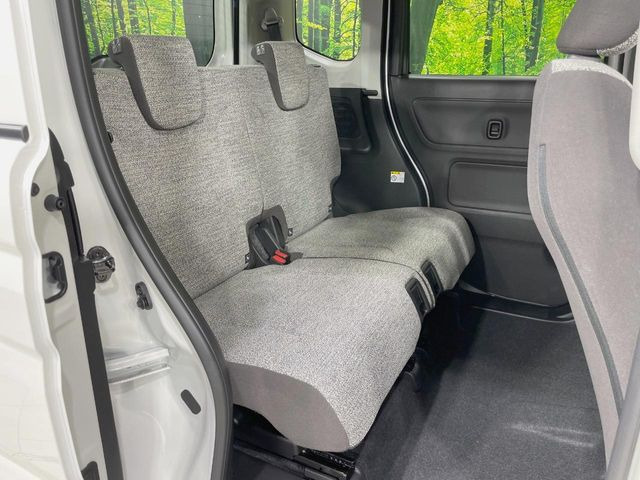 ���i���ȃI���W�i���t���A�}�b�g���I�v�V�����ɂĂ��p�ӂ��Ă���܂��B���D���ȃf�U�C����J���[�����Ԃɍ��킹�đI��ł����������Ƃ��ł��܂���