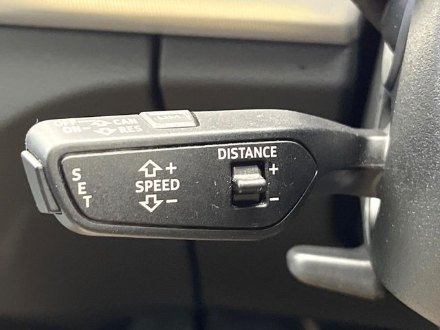 ●レーダークルーズコントロール:前の車との車間距離を一定にとりつつ、一定速度で自動走行してくれる次世代のクルーズコントロール!主に高速道路や自動車専用道路で使用する便利な機能です!