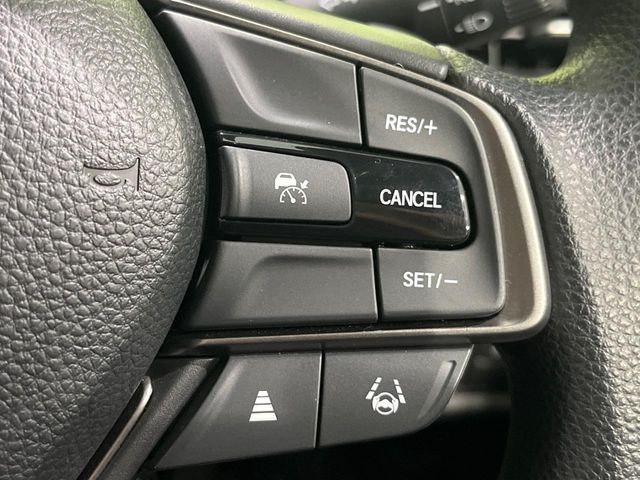 �y�A�_�v�e�B�u�N���[�Y�R���g���[���z�������H�ł̒��������s���y��!!�����ő��x��ۂN���[�Y�R���g���[�����A�Փˌy���V�X�e���ƘA�g���A�O���̎ԗ������m���ĎԊԂ�ۂ悤�ɑ��x���߂��Ă���܂�!!