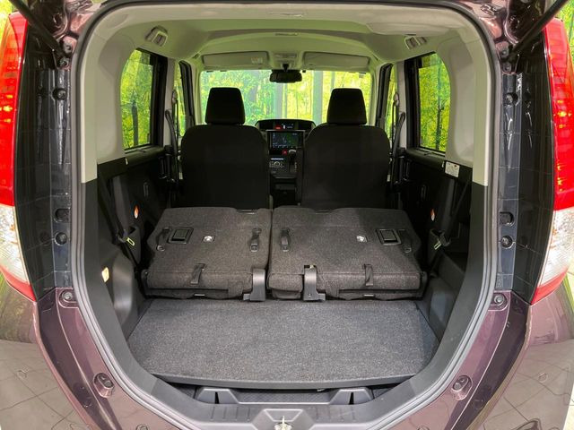 普段のお買い物や通勤、送迎等に十分な荷室スペースを確保しております。セカンドシートを倒すと、大きな荷物の積載も可能です♪