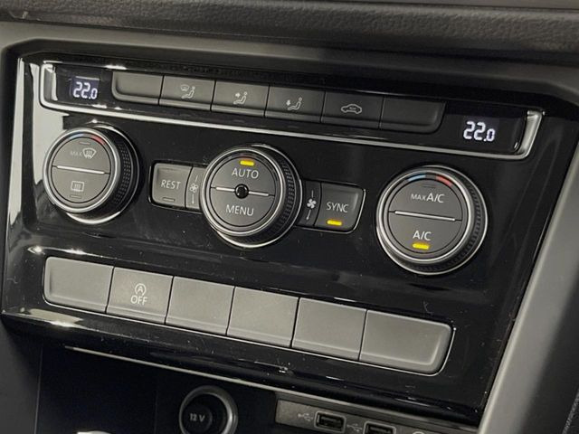 ●オートエアコン:最適な温度を保つようにオートで調節可能です♪