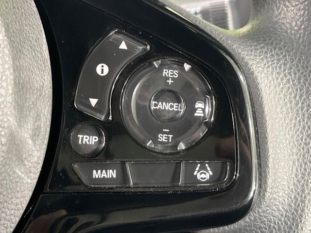 �y�A�_�v�e�B�u�N���[�Y�R���g���[���z�������H�ł̒��������s���y��!!�����ő��x��ۂN���[�Y�R���g���[�����A�Փˌy���V�X�e���ƘA�g���A�O���̎ԗ������m���ĎԊԂ�ۂ悤�ɑ��x���߂��Ă���܂�!!