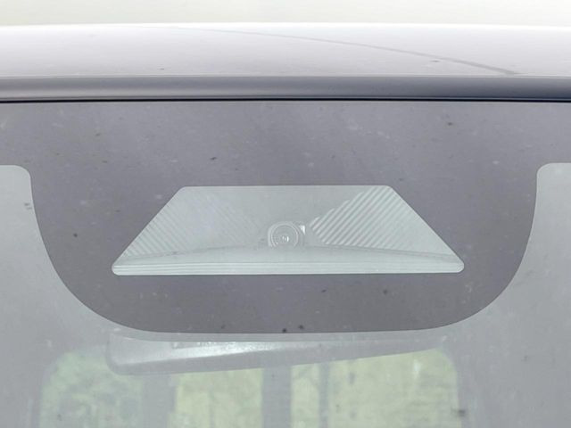 �y�z���_�Z���V���O�z���s���ɑO���̎ԗ�����F�����A�Փ˂������Ȏ��͌x��ƃu���[�L�ŏՓˉ���Ɣ�Q�y�����A�V�X�g�B�����S�Ƀh���C�u�����y���݂��������܂��B