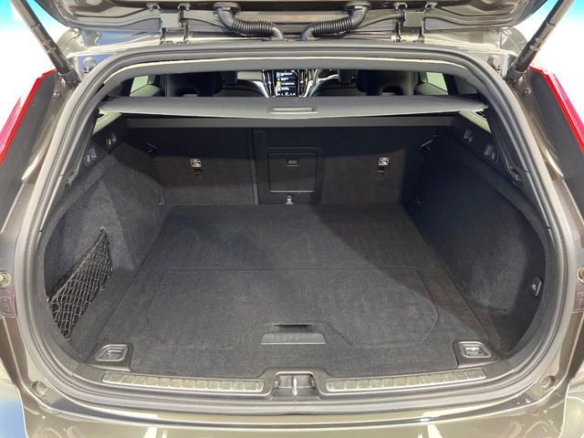 ●トランクルーム:趣味が広がる収容スペース!これだけの広さがあればお買い物やレジャーなどにも最適です!使用感も少なくきれいな状態を維持しております。