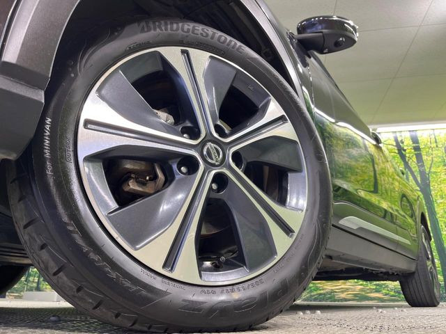 �y����17�C���`�A���~�z�C�[���z�O�ςɃ}�b�`���������A���~�z�C�[���𑕒����Ă���܂��B�e��ЊO�A���~�z�C�[����A�X�^�b�h���X�^�C�����戵�����Ă���܂��B���񂲑��k����������