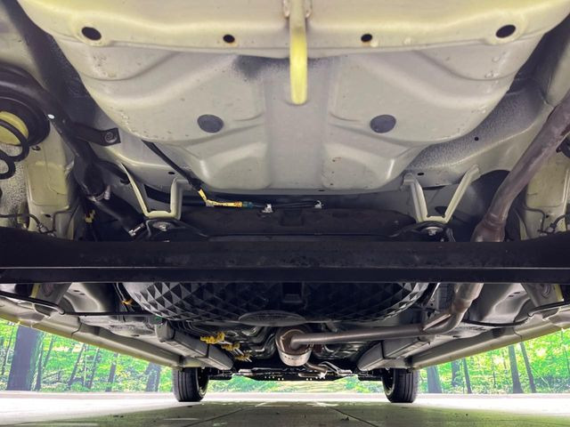 下回りがきれいなうちに、防錆加工の施工がオススメ。降雪地域はもちろん、沿岸部にお住いの方や、趣味でマリン・ウィンタースポーツをされる方にご好評いただいております。