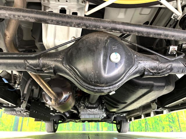 下回りがきれいなうちに、防錆加工の施工がオススメ。降雪地域はもちろん、沿岸部にお住いの方や、趣味でマリン・ウィンタースポーツをされる方にご好評いただいております。