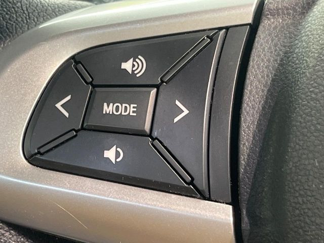 �y�X�e�A�����O�X�C�b�`�z�^�]���A�O������ڐ������炷���ƂȂ��A�I�[�f�B�I���̑��삪�\�ȕ֗��@�\!���S&���K�ȃh���C�u�����o���Ă���܂���