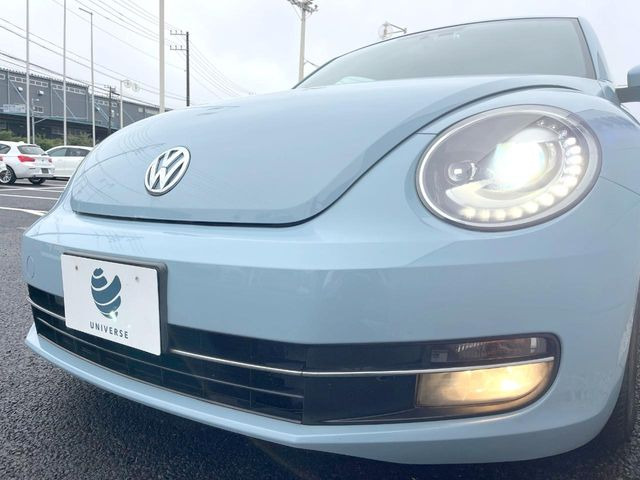 ●HIDヘッドライト:明るく前方を照らしてくれるので、悪天候や夜間の走行時も視界良好で安心してお乗りいただけます。