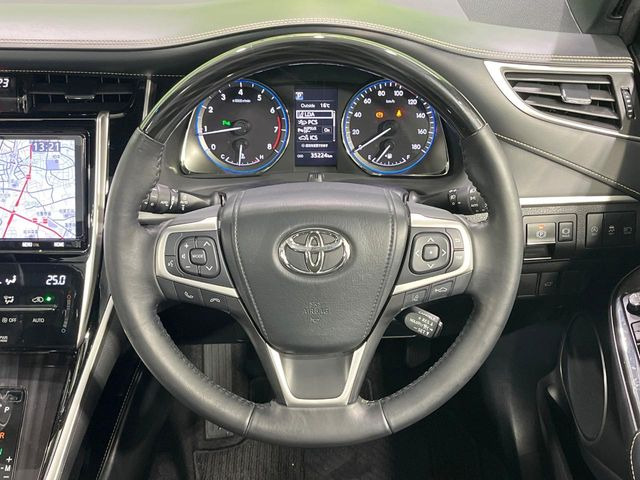 ステアリングも使用感が少なく、きれいな状態となっております♪