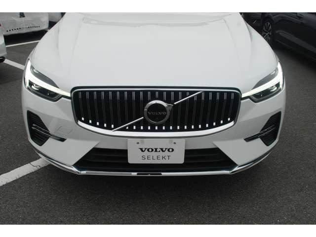 XC60リチャージ PHEV T8 AWD インスクリプション 4WD