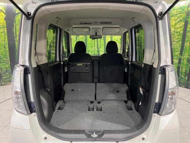 普段のお買い物や通勤、送迎等に十分な荷室スペースを確保しております。セカンドシートを倒すと、大きな荷物の積載も可能です♪