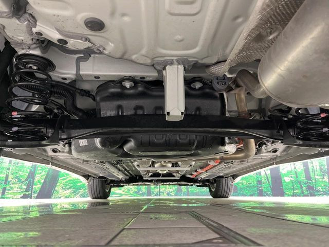 下回りがきれいなうちに、防錆加工の施工がオススメ。降雪地域はもちろん、沿岸部にお住いの方や、趣味でマリン・ウィンタースポーツをされる方にご好評いただいております。