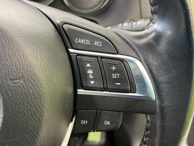 【マツダ・レーダークルーズコントロール】高速道路での長距離走行が楽に!自動で速度を保つクルーズコントロールが、衝突軽減システムと連携し、前方の車両を感知して車間を保つように速度調節してくれます!!