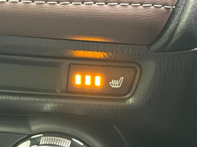 【シートヒーター】寒い日に重宝するシートヒーター!エアコンより早く温まってくれるので寒がりの人も安心ですね♪エアコンの温風は乾燥するから苦手、という方にもをおすすめです。