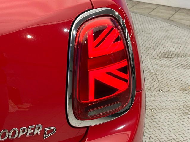 �����j�I���W���b�N�f�U�C�����A�R���r�l�[�V���������v:MINI�ő�l�C�̑����ł�!