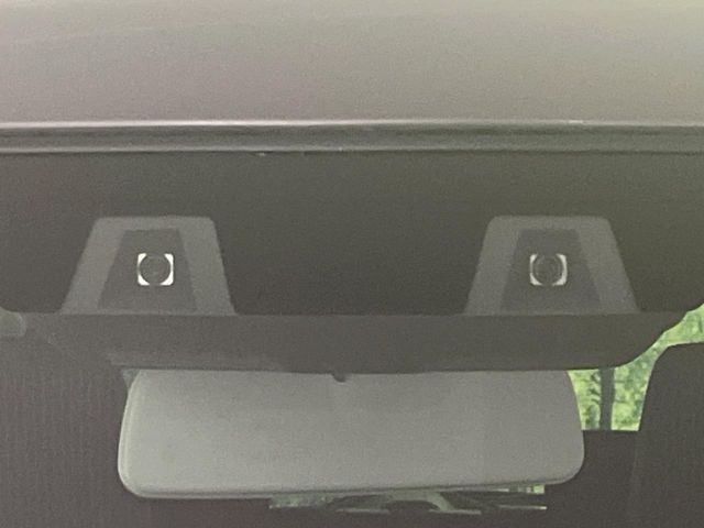 【スズキ セーフティサポート】走行中に前方の車両等を認識し、衝突しそうな時は警報とブレーキで衝突回避と被害軽減をアシスト。より安全にドライブをお楽しみいただけます。