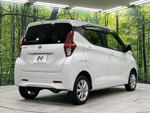 ☆全国のネクステージからお取り寄せが可能※!遠方の店舗に展示してあるクルマが気になる場合も、最寄りの店舗でご覧いただくことが可能です!是非私たちに要望をお聞かせください!※別途費用