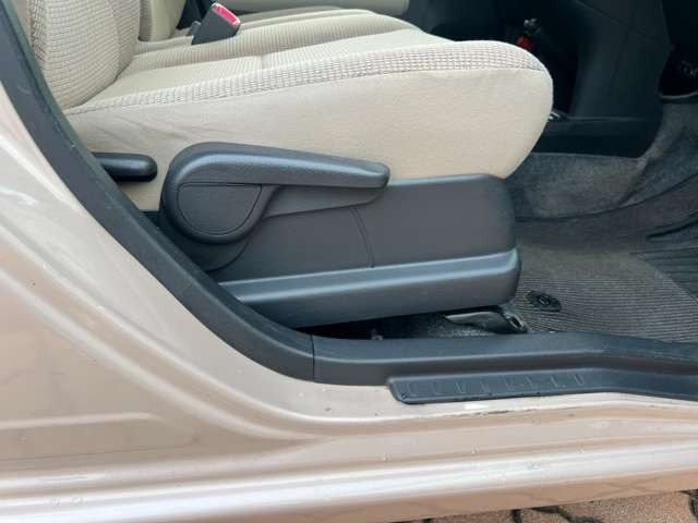 ���J�[�i�r�A�A���~�z�C�[���AHID���C�g���̃J�[�p�i��������舵���Ă��܂�������]������΂��Ђ����k����������