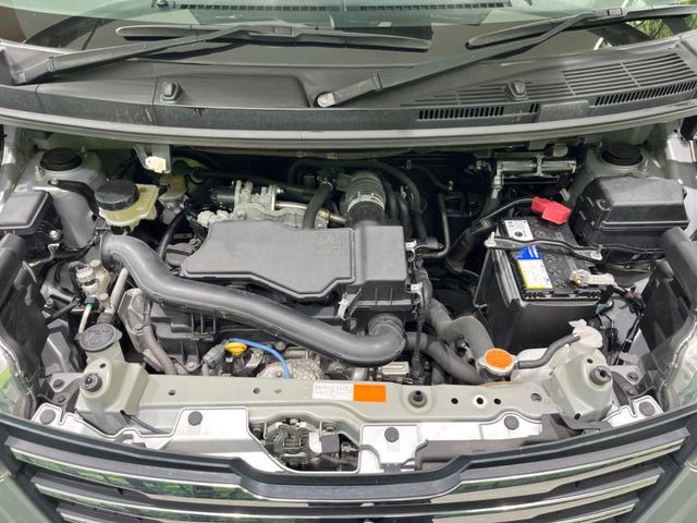 親切・丁寧な専門メカニックスタッフが応対!・車検・点検整備・事故等の修理などアフターサービスも安心。お車のカスタマイズもネクステージのサービススタッフまでご相談ください!