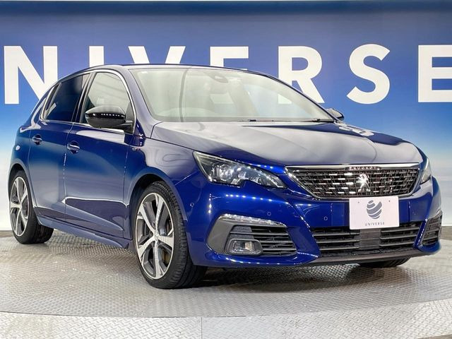 ●当店では第三者機関による車両品質鑑定を導入し、修復歴車を排除。鑑定書が発行されますので、ぱっと見ただけでは分からない箇所まで納得した上でご検討いただけます。※一部未実施の場合がございます。